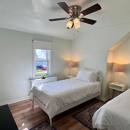 Near The Falls Two Bedroom - 5 Min Walk To Clifton Niagara Falls Eksteriør bilde