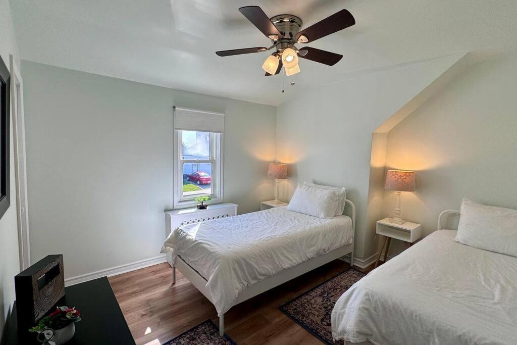 Near The Falls Two Bedroom - 5 Min Walk To Clifton Niagara Falls Eksteriør bilde