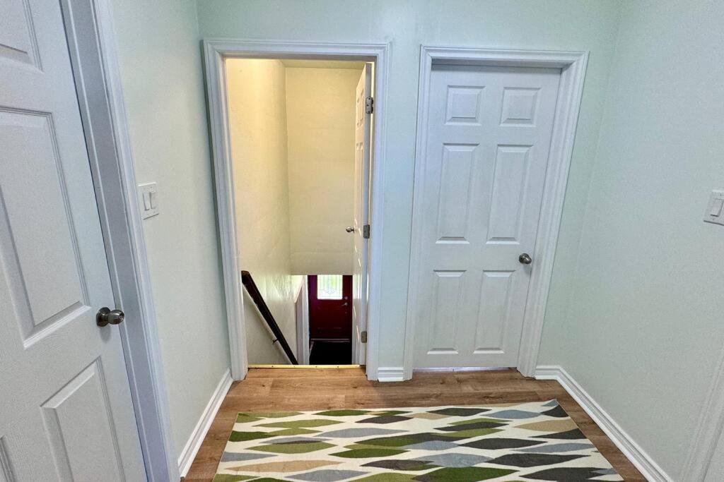 Near The Falls Two Bedroom - 5 Min Walk To Clifton Niagara Falls Eksteriør bilde