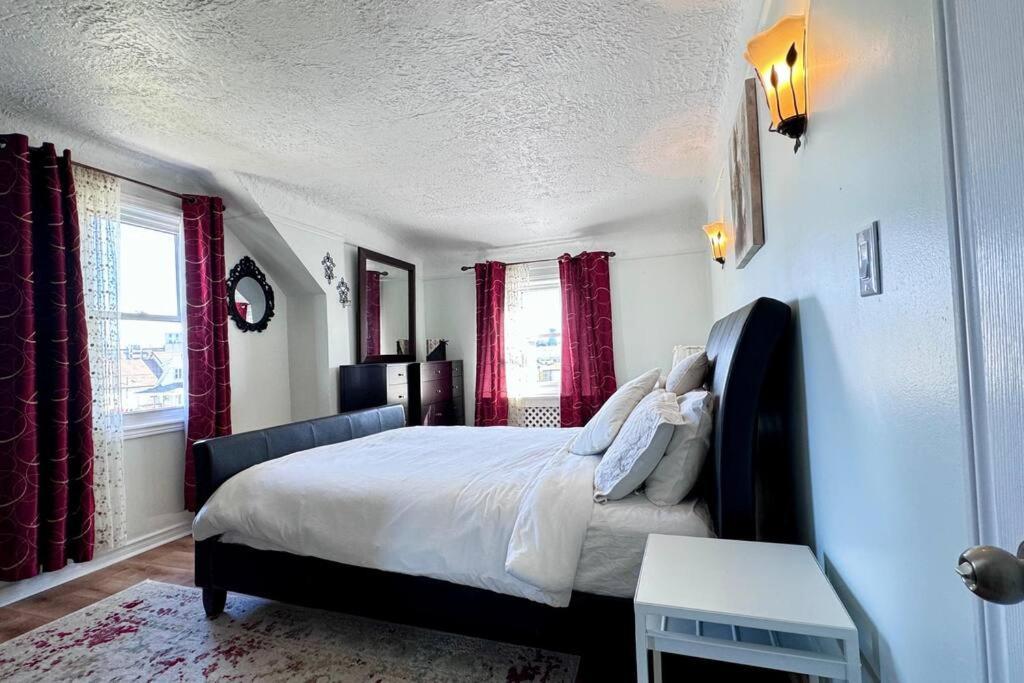 Near The Falls Two Bedroom - 5 Min Walk To Clifton Niagara Falls Eksteriør bilde